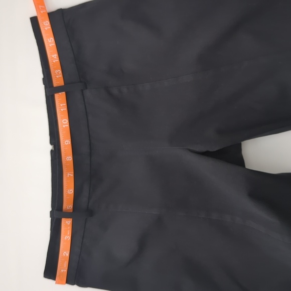 Ann Taylor Back Zip Seamed Slim Straight Stretch Pant size 8 Black - Picture 8 of 10